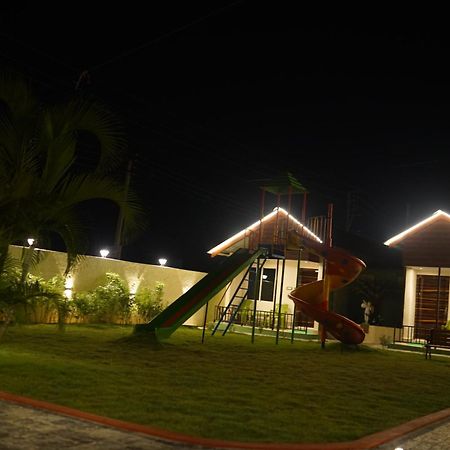 New Mouchak Hotel & Resorts Tajpur Экстерьер фото