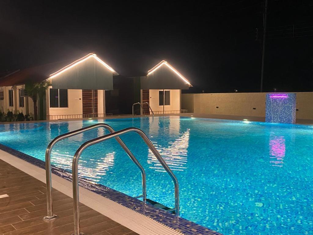New Mouchak Hotel & Resorts Tajpur Экстерьер фото